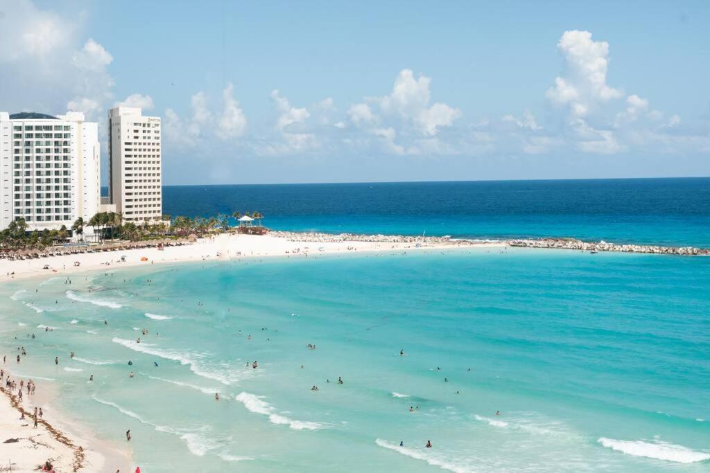 *Turquoise Escape- Beachfront Studio By Casa Paraiso* Cancun Exterior photo