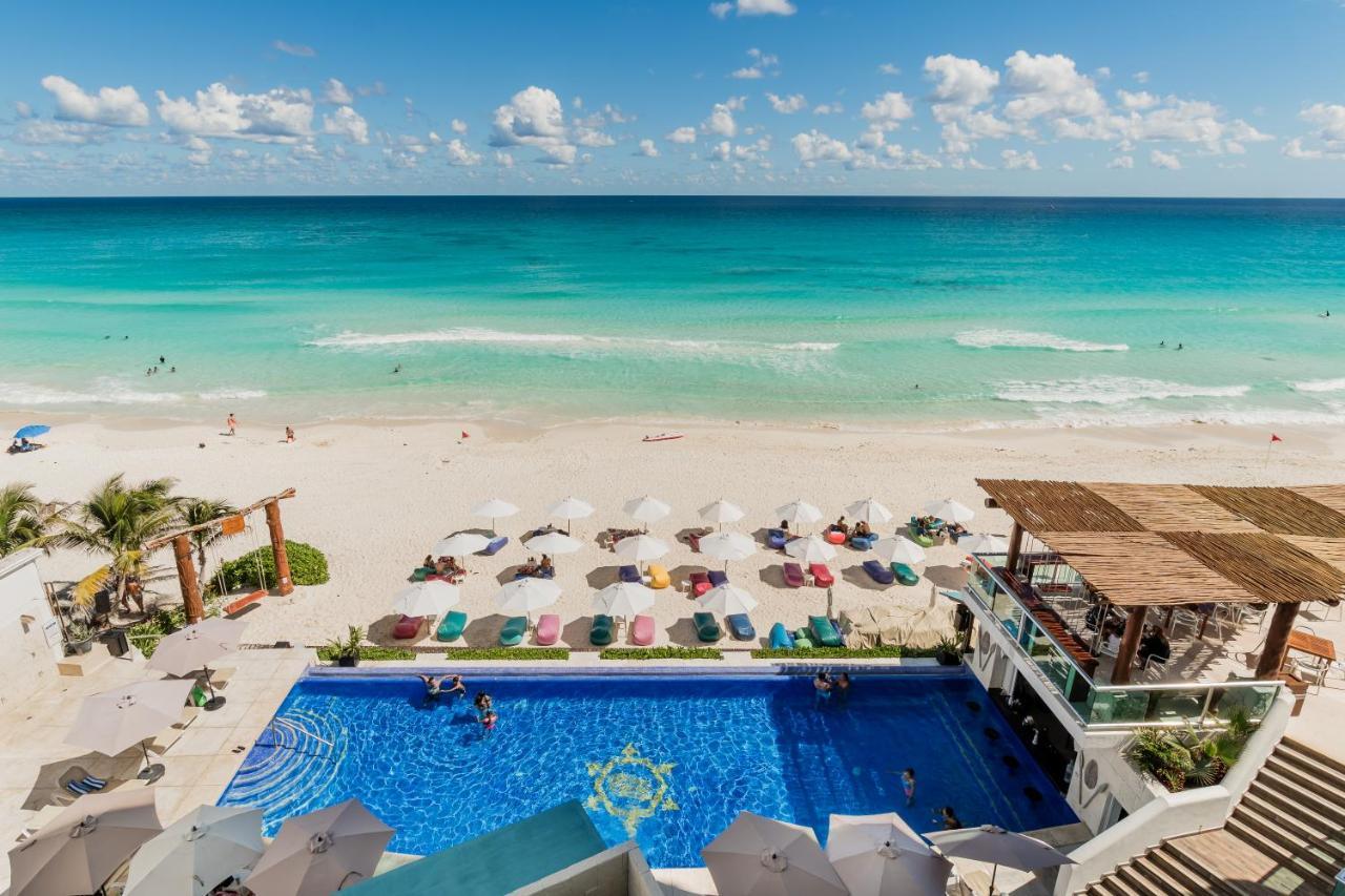 *Turquoise Escape- Beachfront Studio By Casa Paraiso* Cancun Exterior photo